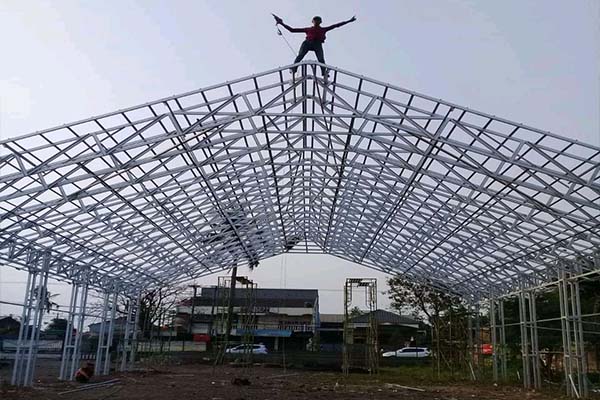 pemasangan-baja-ringan